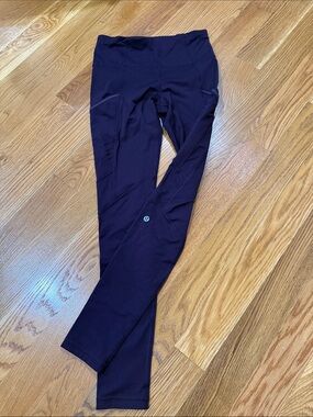 Purple Lululemon Wunder Under Style Leggings small size 2